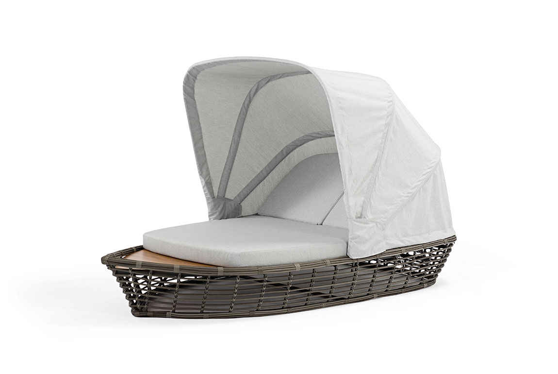 Escapade double daybed with canopy